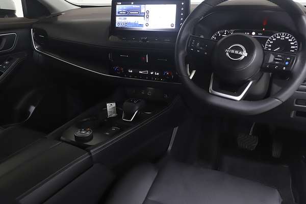 2024 Nissan X-TRAIL ST-L T33