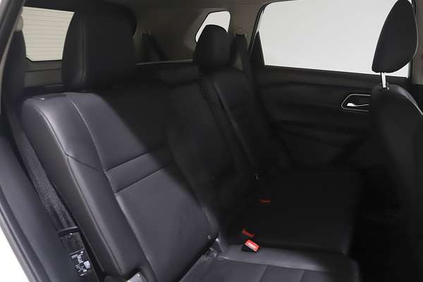 2024 Nissan X-TRAIL ST-L T33