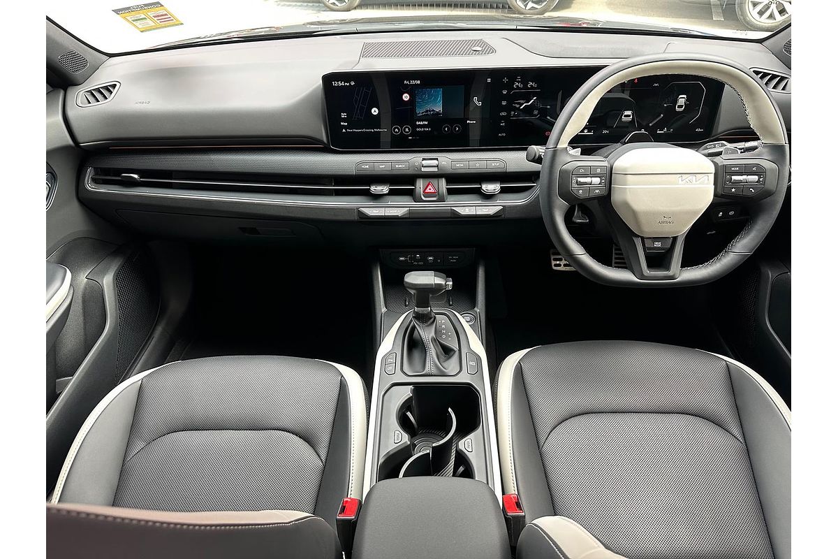 2025 Kia K4 GT-Line CL4m