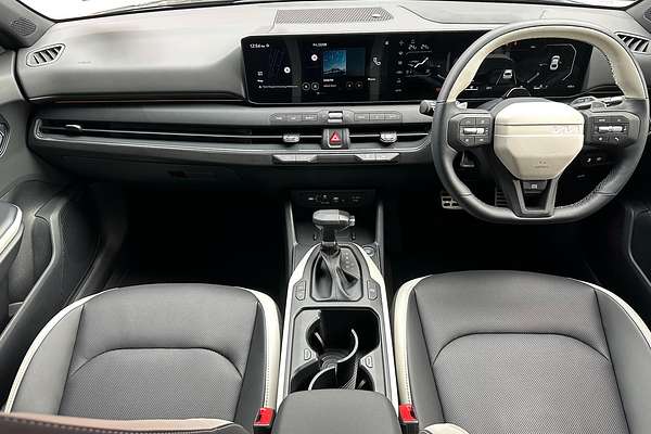 2025 Kia K4 GT-Line CL4m