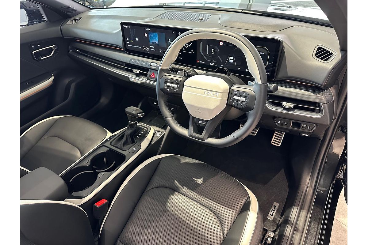 2025 Kia K4 GT-Line CL4m