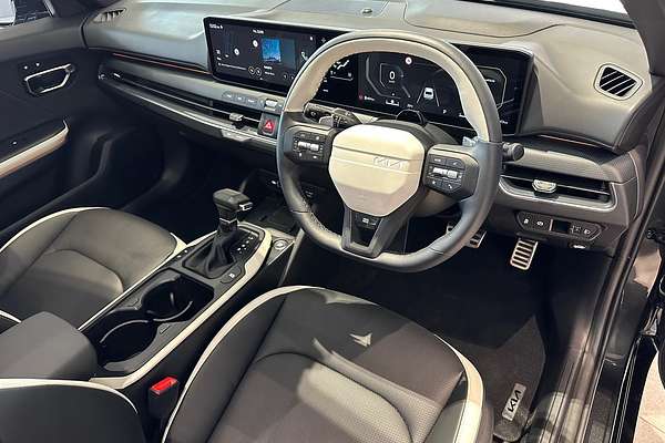 2025 Kia K4 GT-Line CL4m