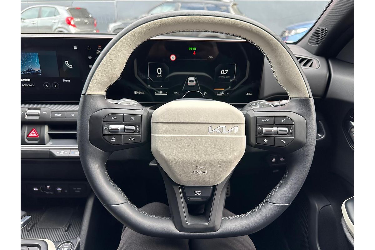 2025 Kia K4 GT-Line CL4m