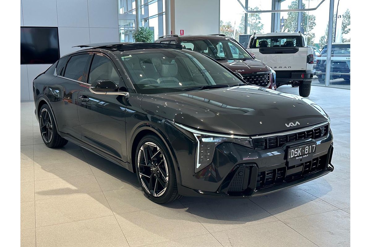2025 Kia K4 GT-Line CL4m