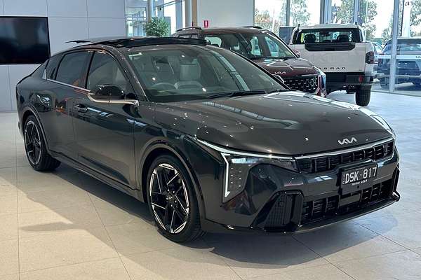 2025 Kia K4 GT-Line CL4m