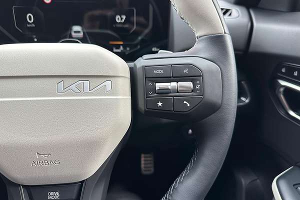 2025 Kia K4 GT-Line CL4m