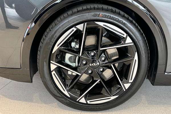 2025 Kia K4 GT-Line CL4m