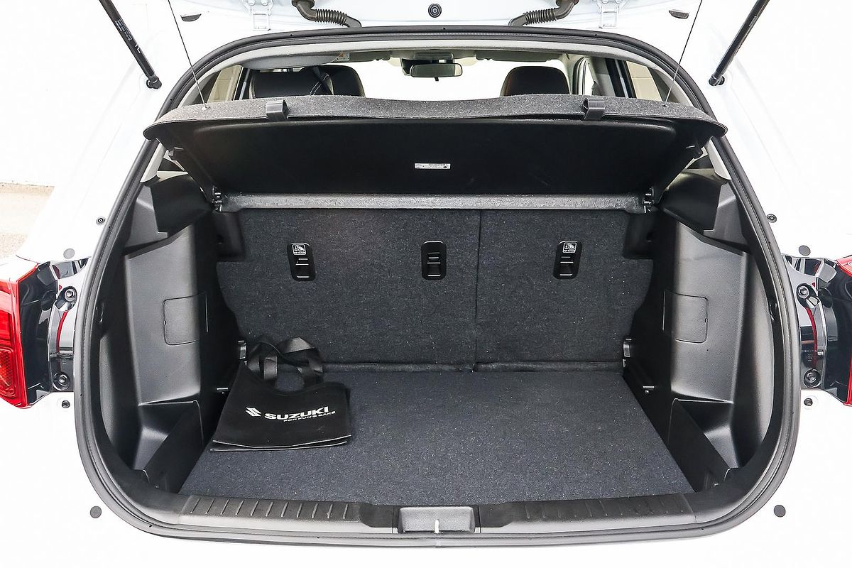 2024 Suzuki Vitara Turbo Shadow LY Series II