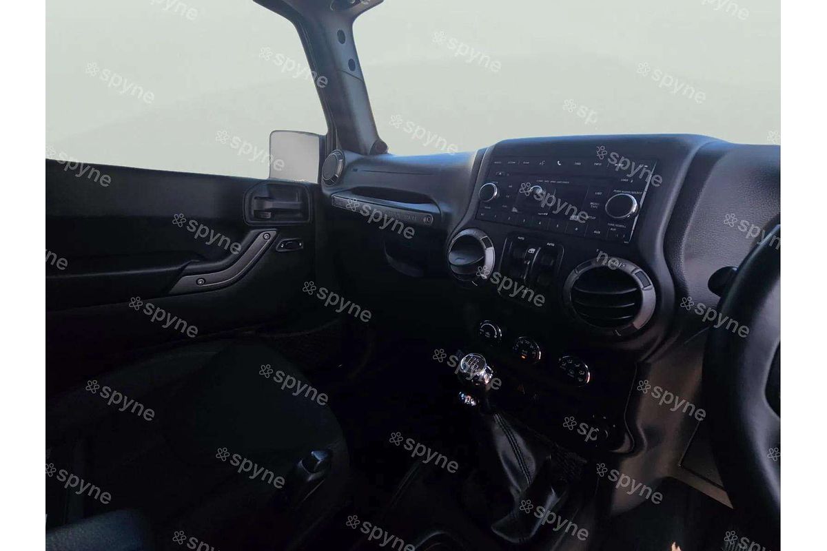 2013 Jeep Wrangler Unlimited Sport JK