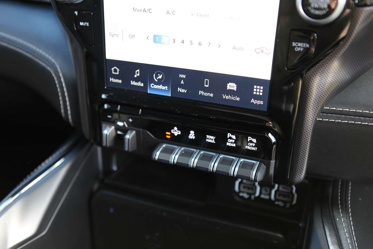 2022 RAM 1500 Limited RamBox DT 4X4 SWB