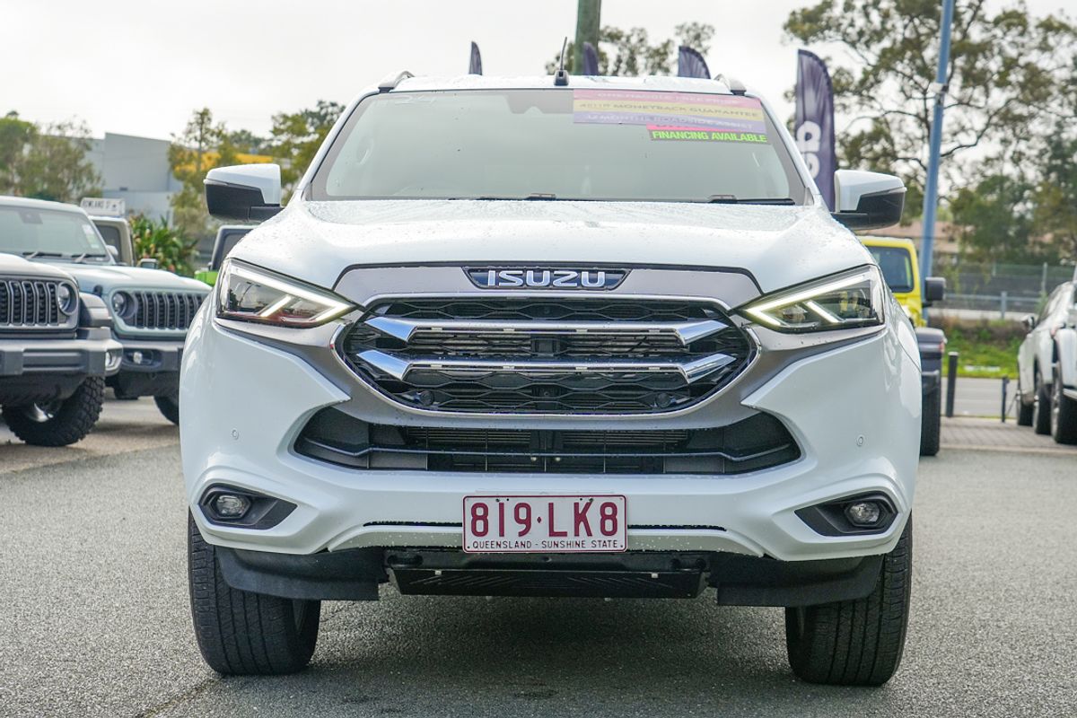 2022 Isuzu MU-X LS-T
