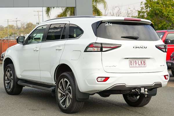 2022 Isuzu MU-X LS-T