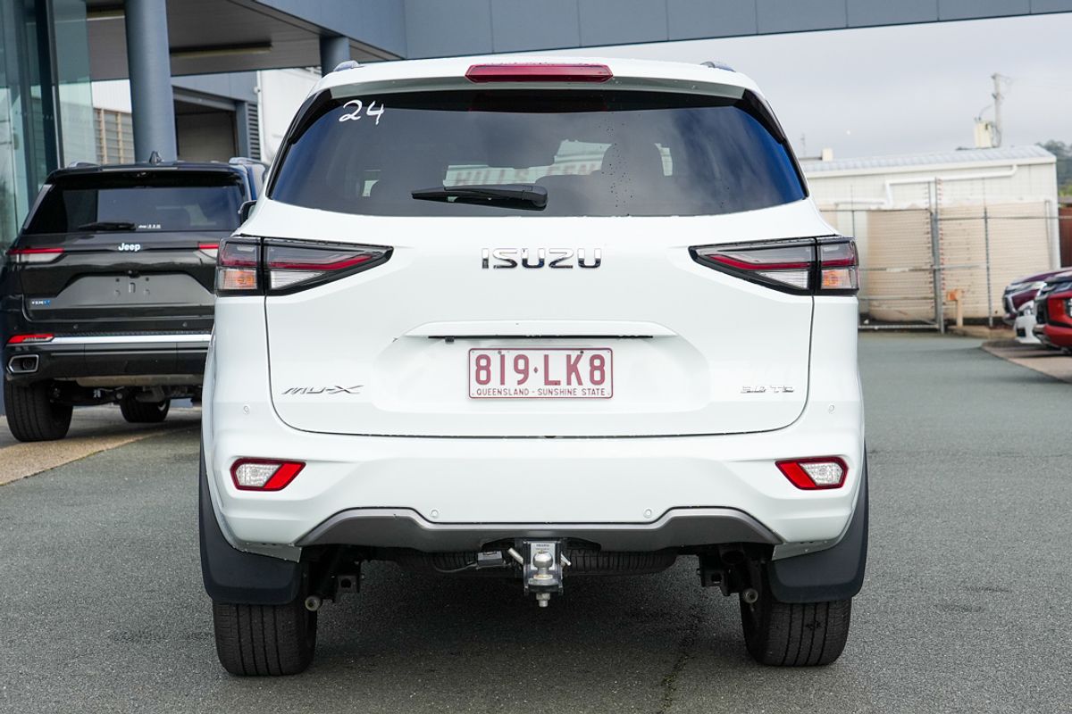 2022 Isuzu MU-X LS-T