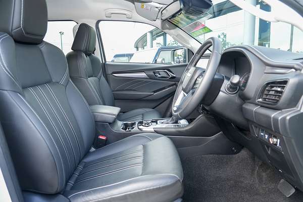 2022 Isuzu MU-X LS-T