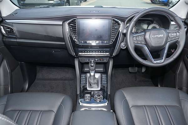2022 Isuzu MU-X LS-T
