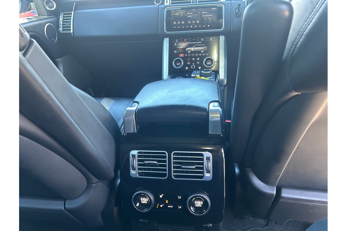 2020 Land Rover Range Rover D300 Vogue L405