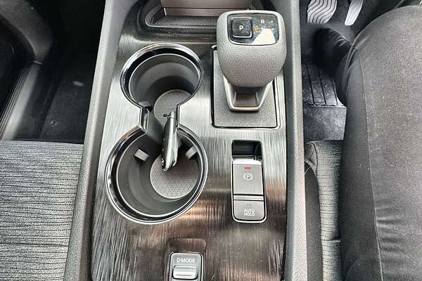 2025 Nissan X-TRAIL ST T33