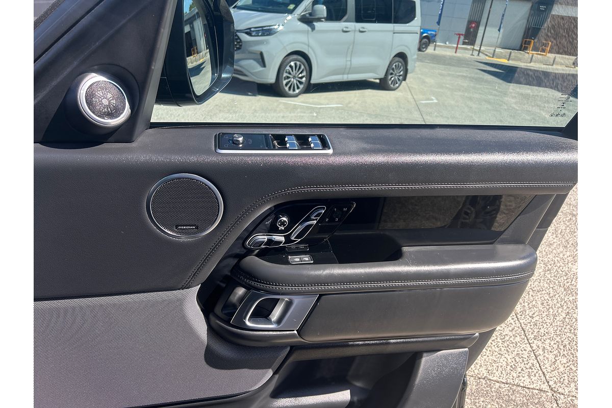 2020 Land Rover Range Rover D300 Vogue L405