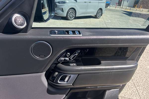 2020 Land Rover Range Rover D300 Vogue L405
