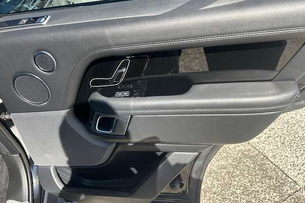 2020 Land Rover Range Rover D300 Vogue L405