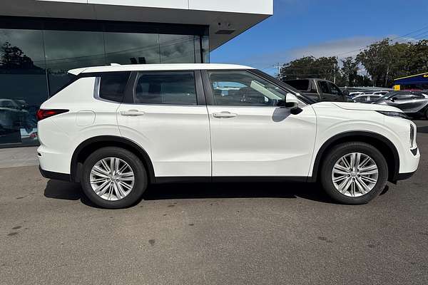 2023 Mitsubishi Outlander ES 7 SEAT (2WD) ZM MY23