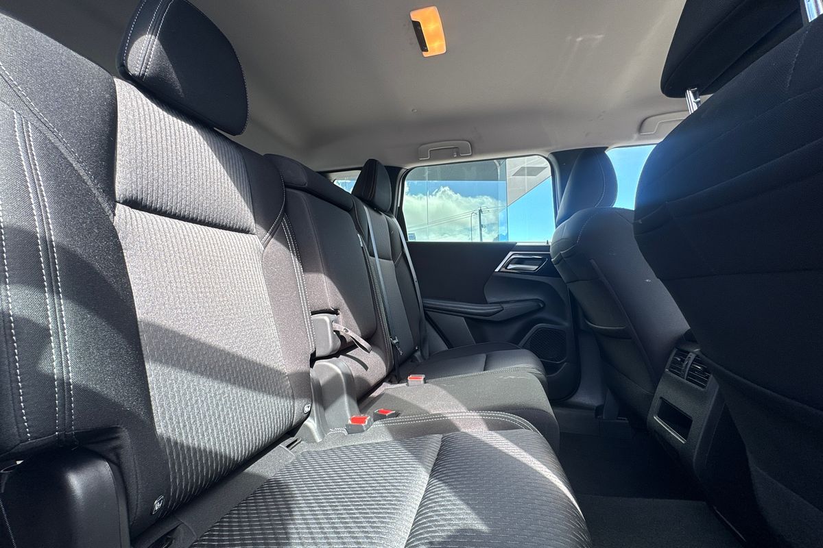 2023 Mitsubishi Outlander ES 7 SEAT (2WD) ZM MY23