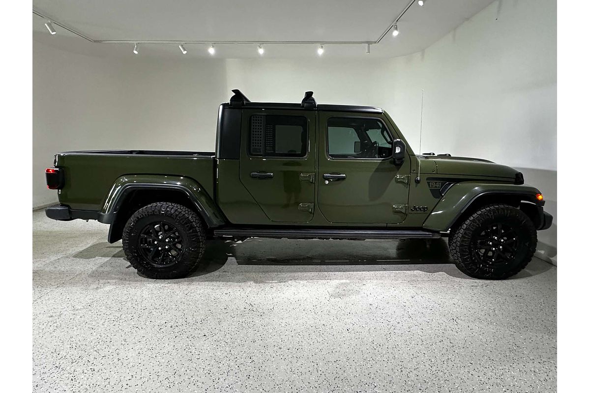 2022 Jeep Gladiator Night Eagle JT All Wheel Drive
