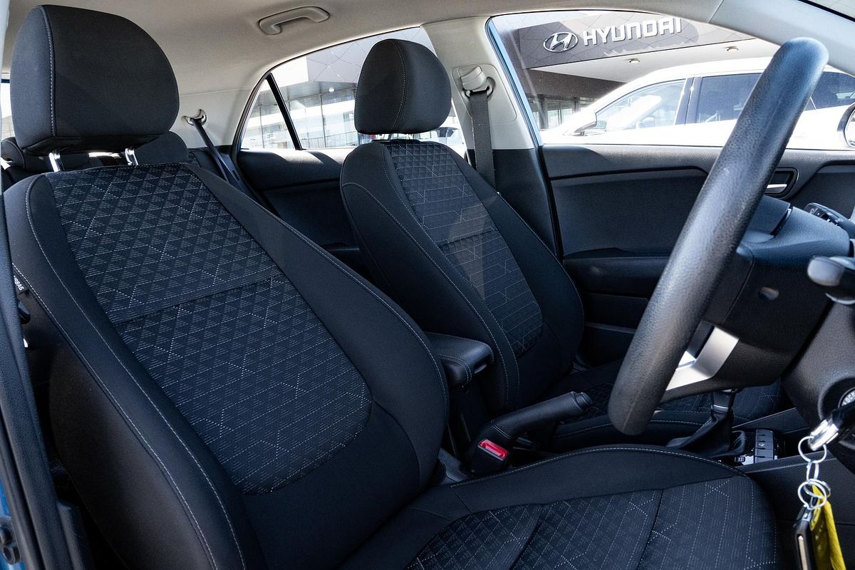 2022 Kia Rio S YB