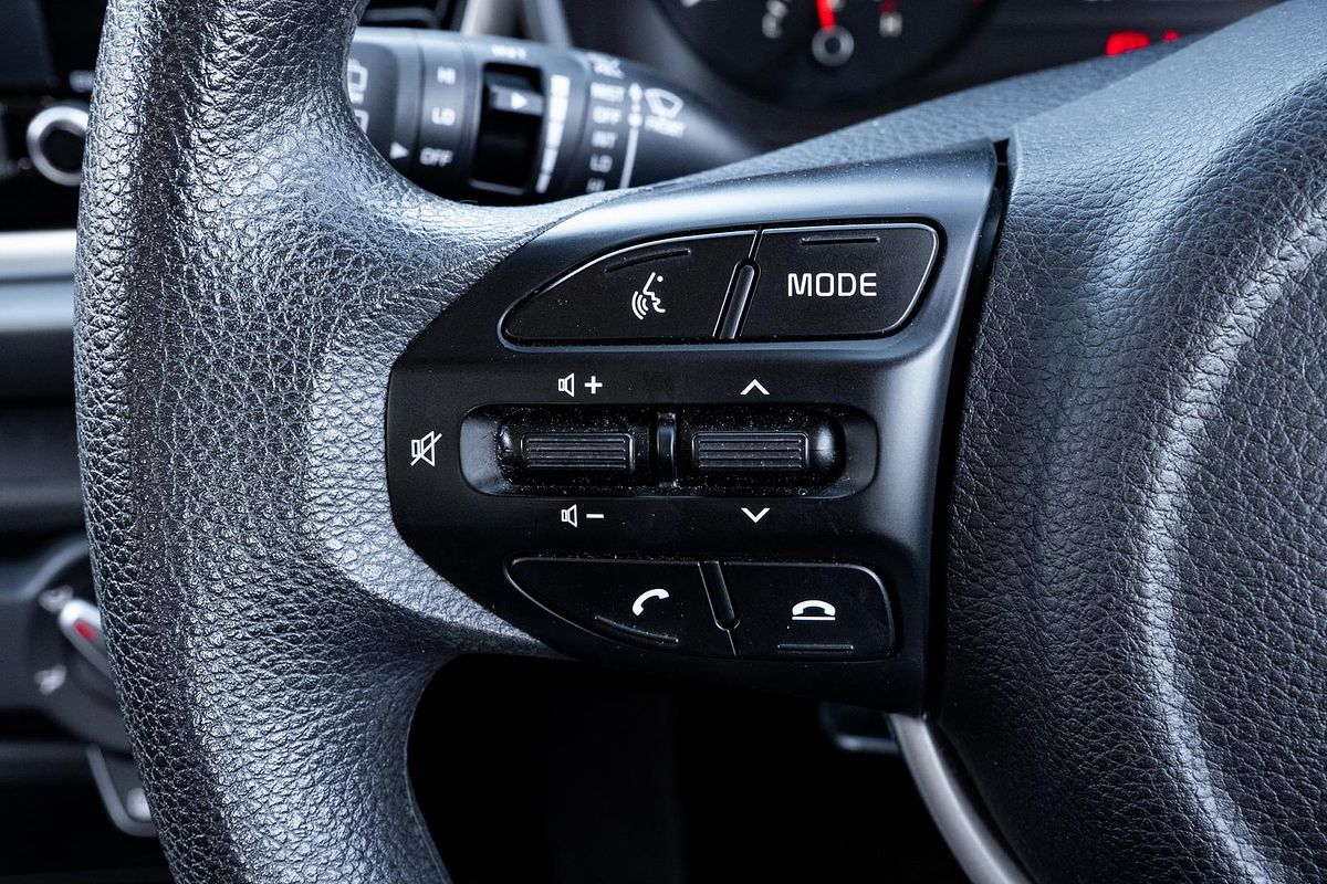 2022 Kia Rio S YB