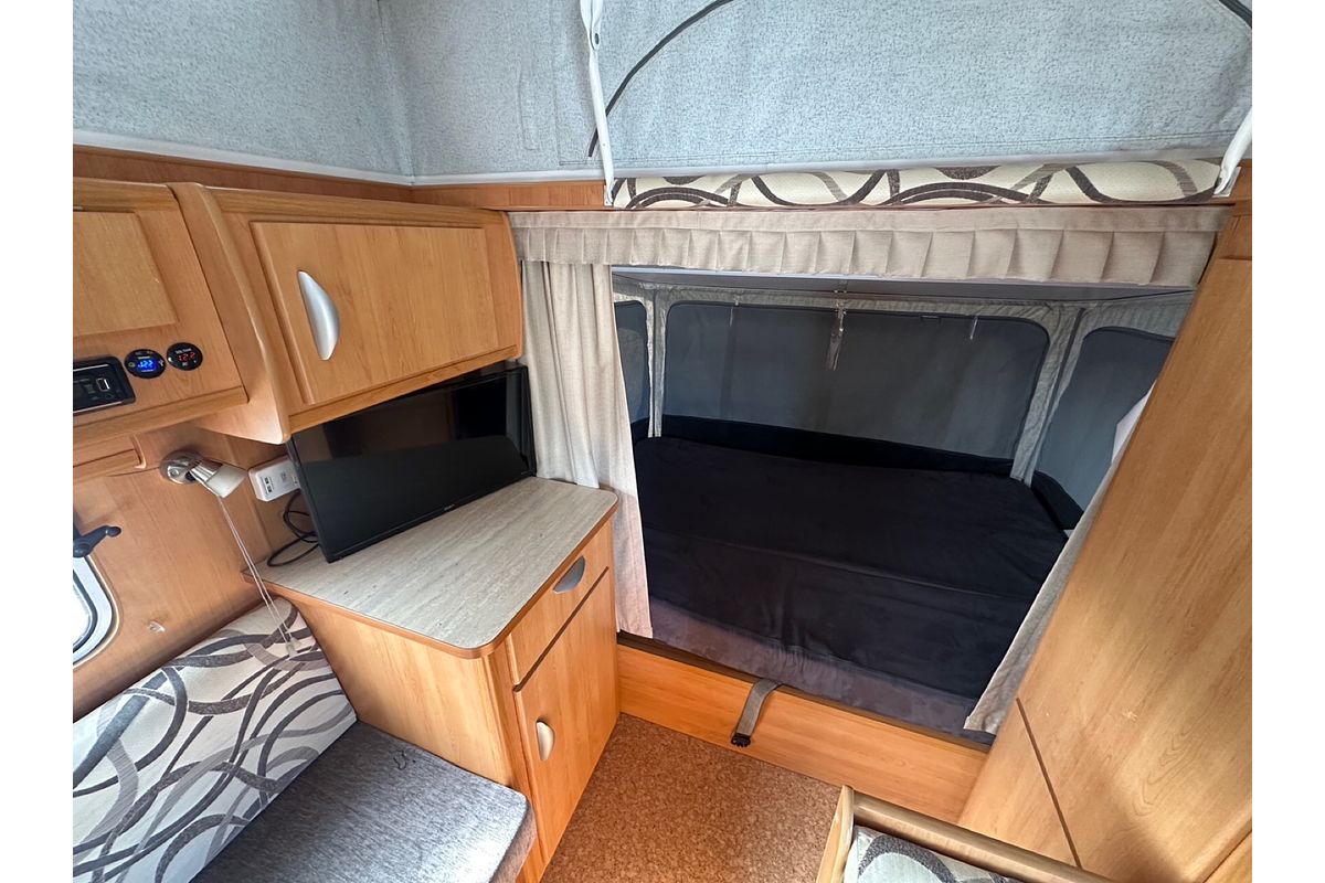 2009 Windsor RAPID POP TOP ra432