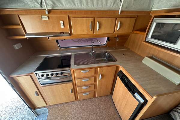 2009 Windsor RAPID POP TOP ra432