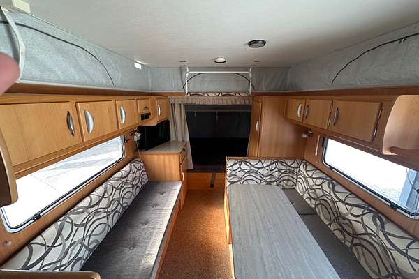 2009 Windsor RAPID POP TOP ra432