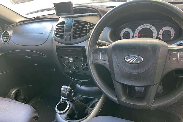 2016 Mahindra Genio   Rear Wheel Drive