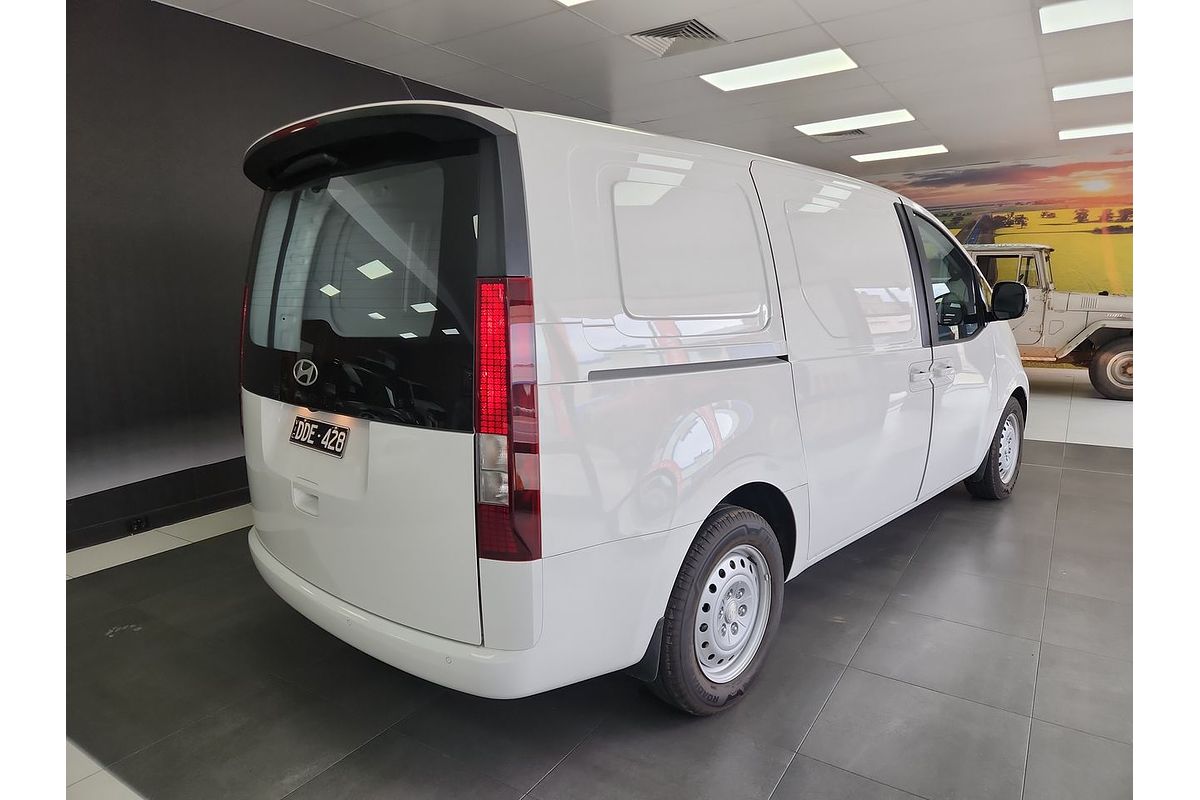 2024 Hyundai STARIA LOAD US4.V2