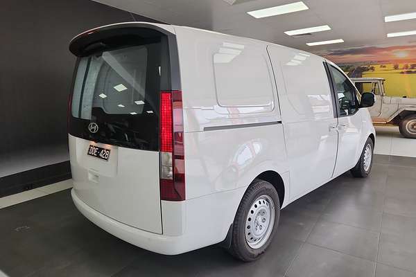 2024 Hyundai STARIA LOAD US4.V2