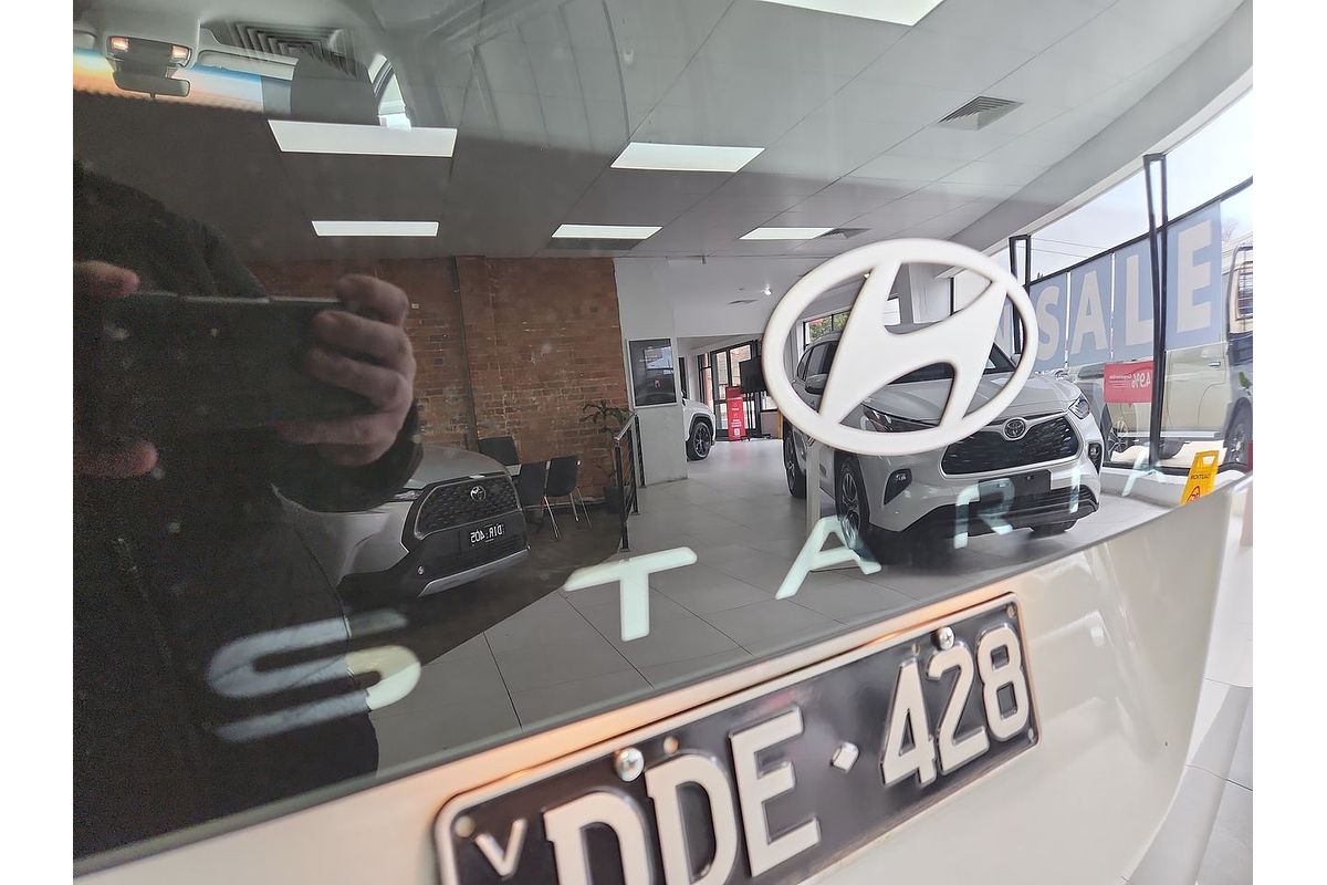 2024 Hyundai STARIA LOAD US4.V2