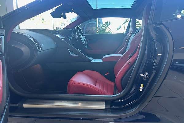 2024 Jaguar F-TYPE ZP Edition X152