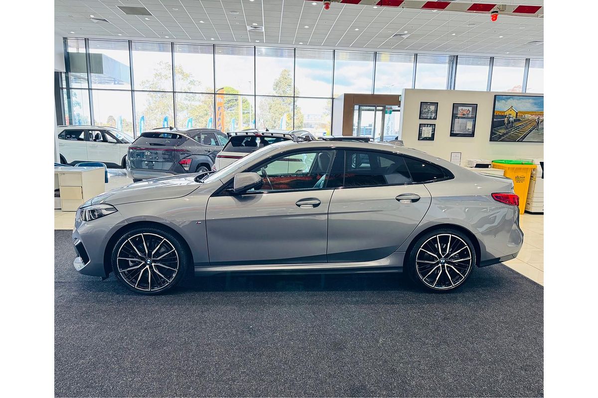 2022 BMW 2 Series 220i M Sport F44