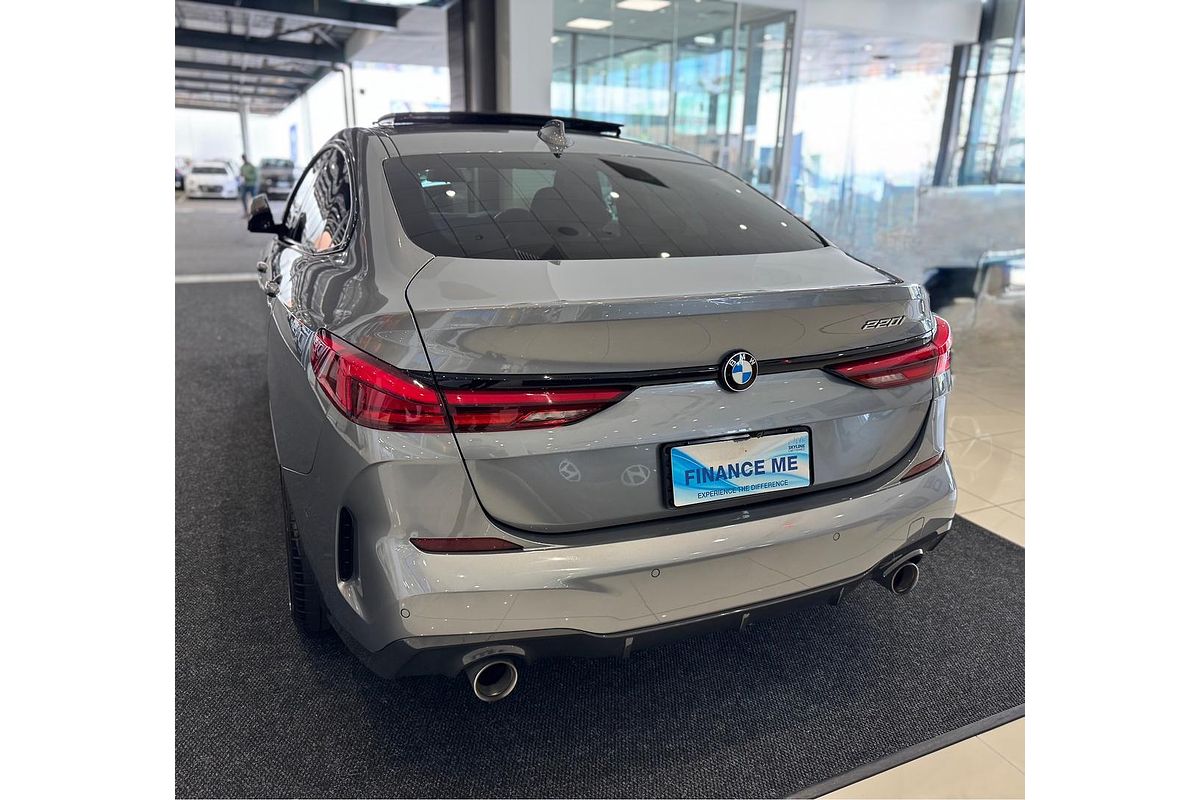 2022 BMW 2 Series 220i M Sport F44