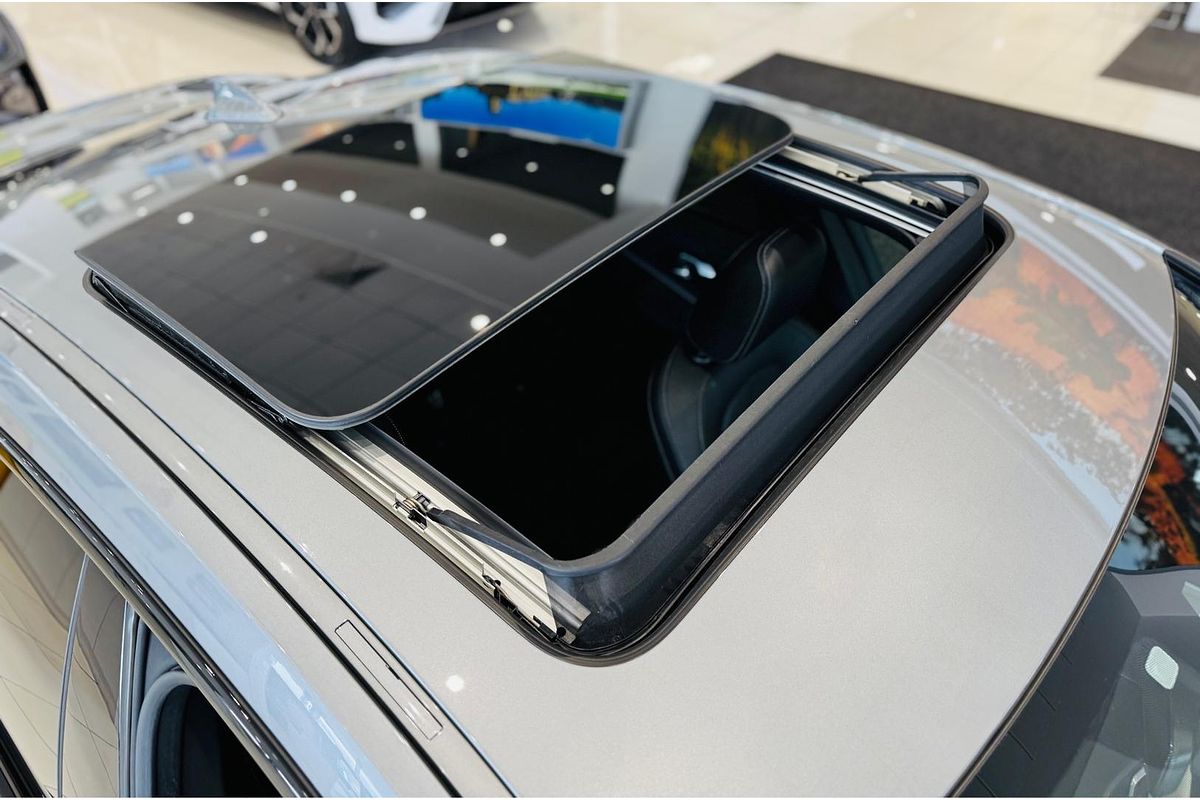 2022 BMW 2 Series 220i M Sport F44