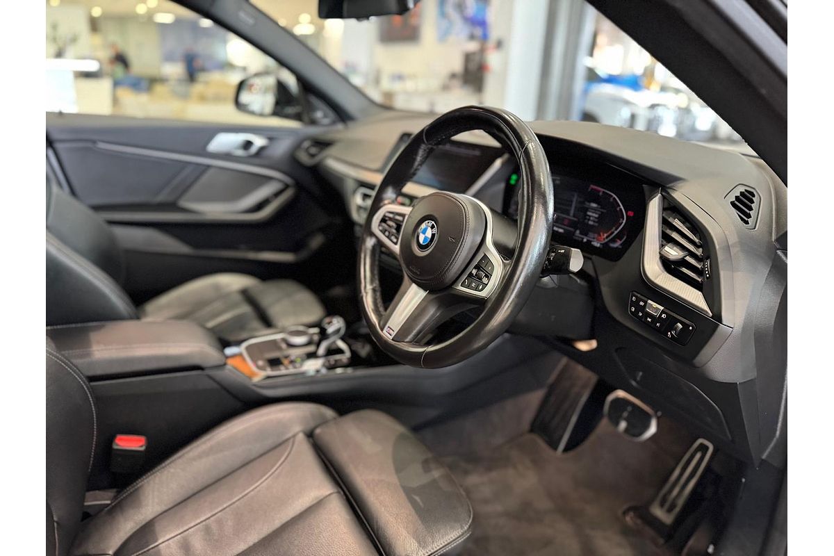 2022 BMW 2 Series 220i M Sport F44