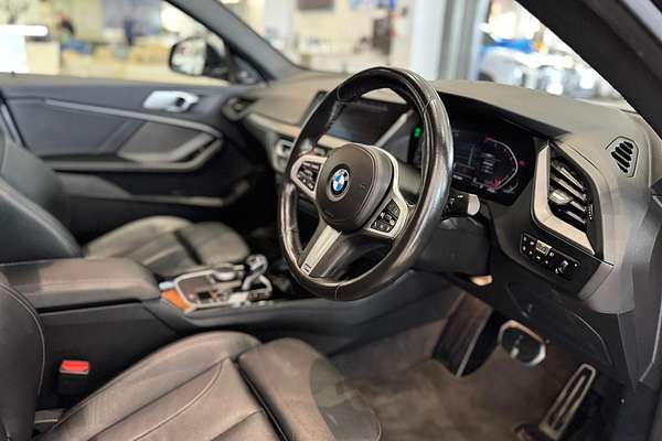 2022 BMW 2 Series 220i M Sport F44
