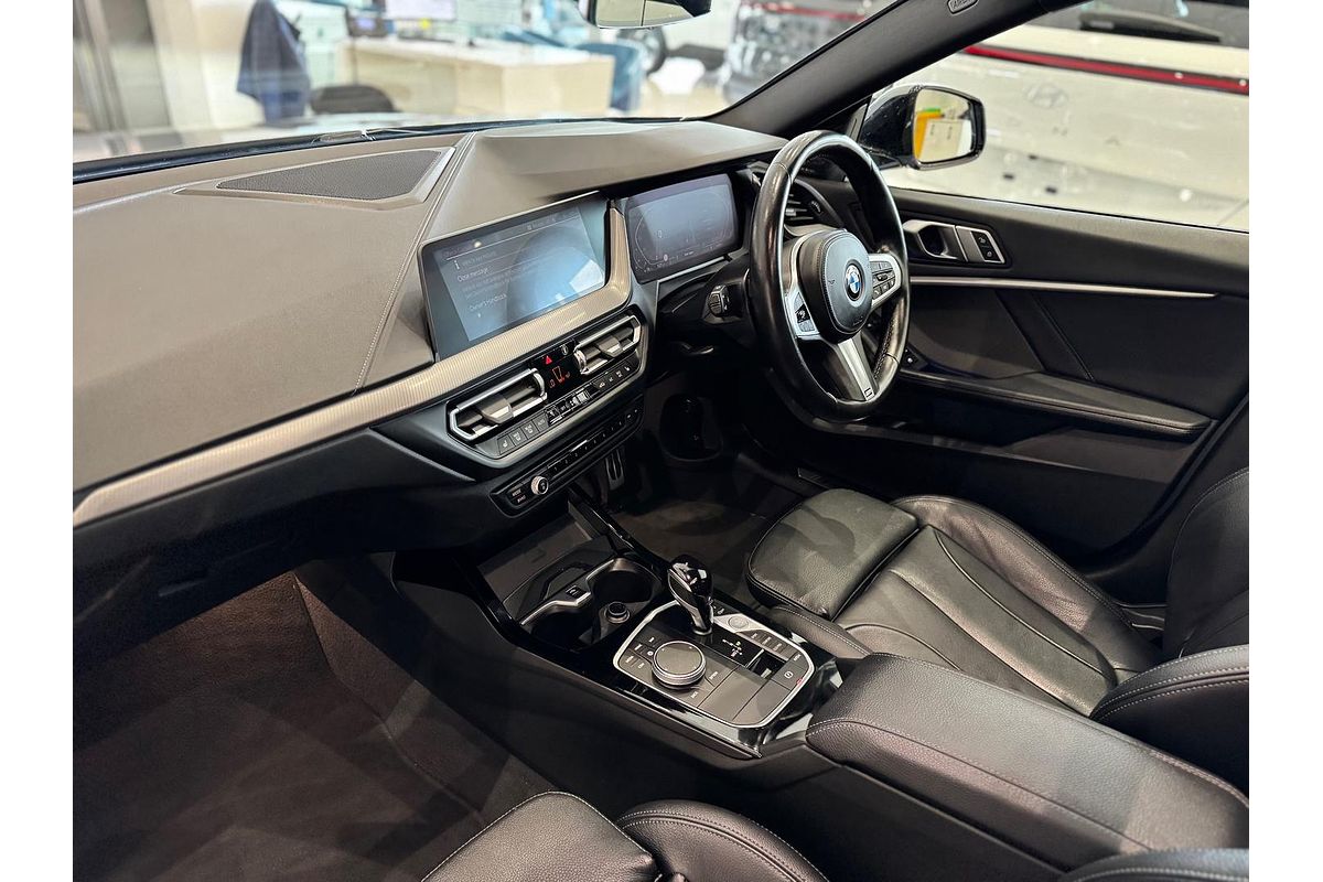 2022 BMW 2 Series 220i M Sport F44
