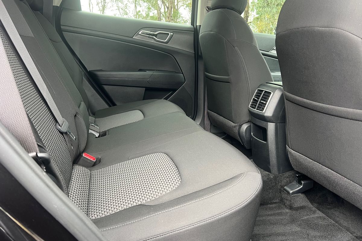 2021 Kia Sportage S NQ5