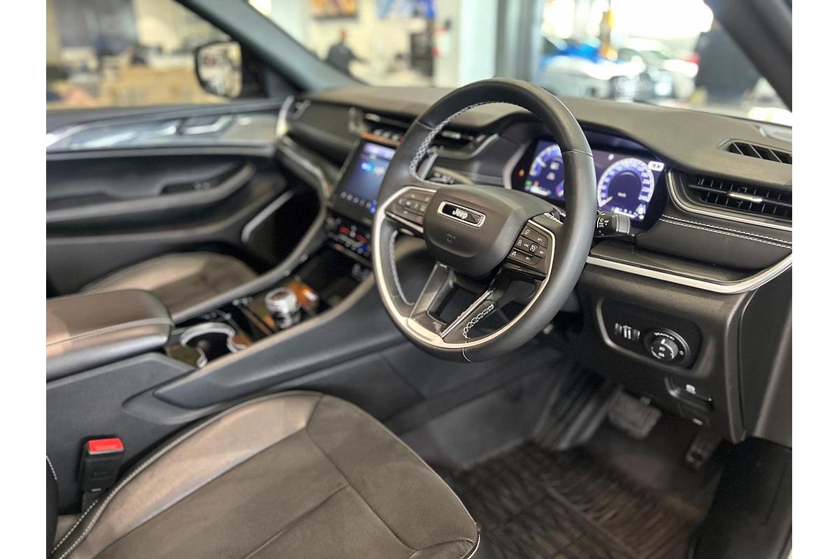 2022 Jeep Grand Cherokee L Night Eagle WL