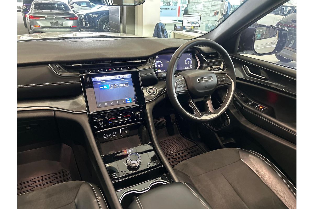 2022 Jeep Grand Cherokee L Night Eagle WL
