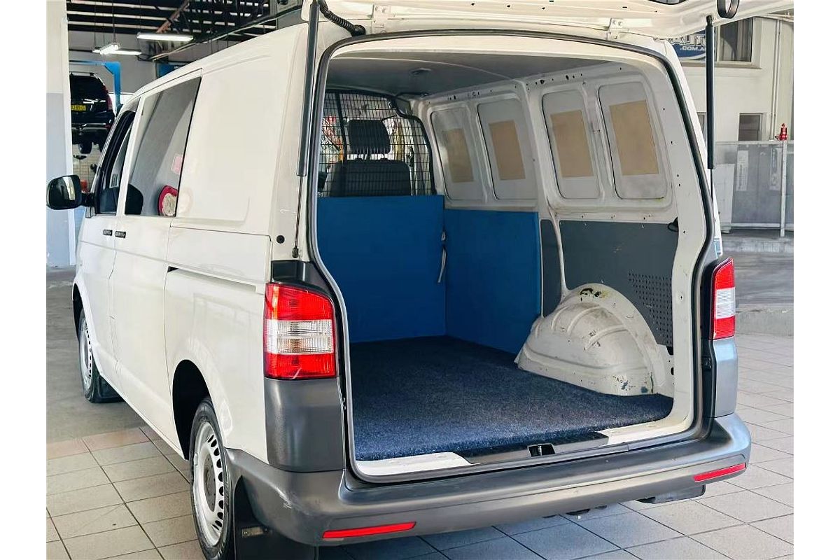 TRANSPORTER T5 MY13 TDI 340 SWB MID 2.0L DT4 DIESEL TURBO F/INJ 7 SP AUTO DIRECT SHIFT VAN