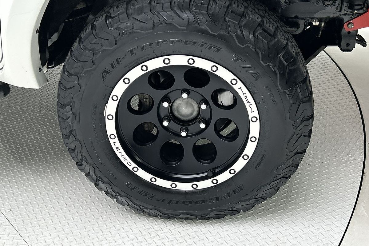 2017 Toyota Hilux SR5 GUN126R 4X4
