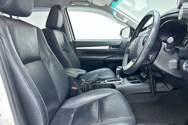 2017 Toyota Hilux SR5 GUN126R 4X4