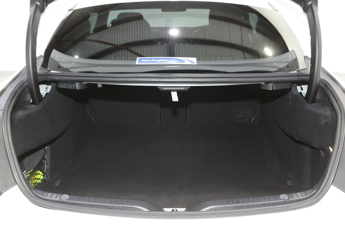 2023 Mercedes-Benz C-Class C200 C205